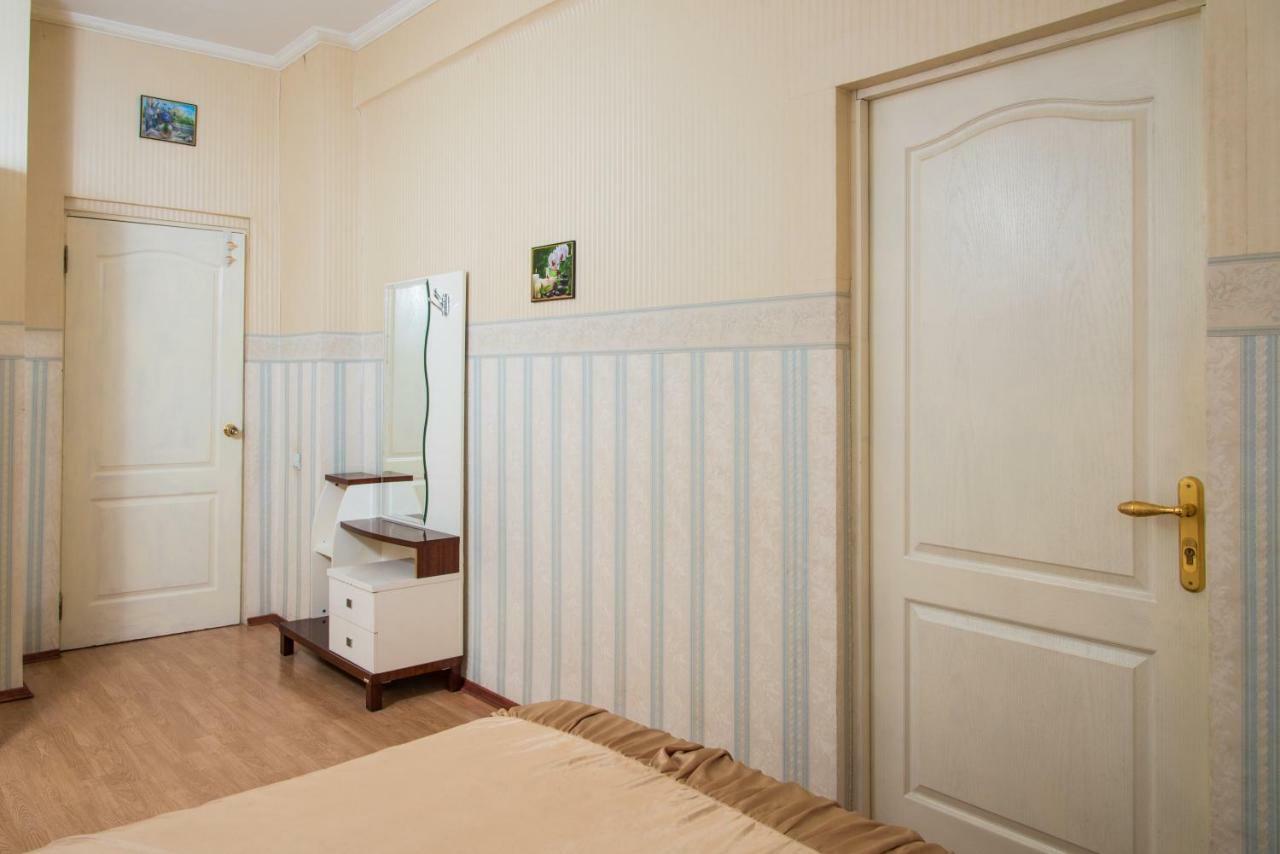 Apartment Nikolaeva 5 Kazan' Esterno foto